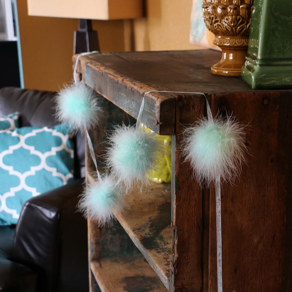 Marabou Feather Garland Mint - Feathers
