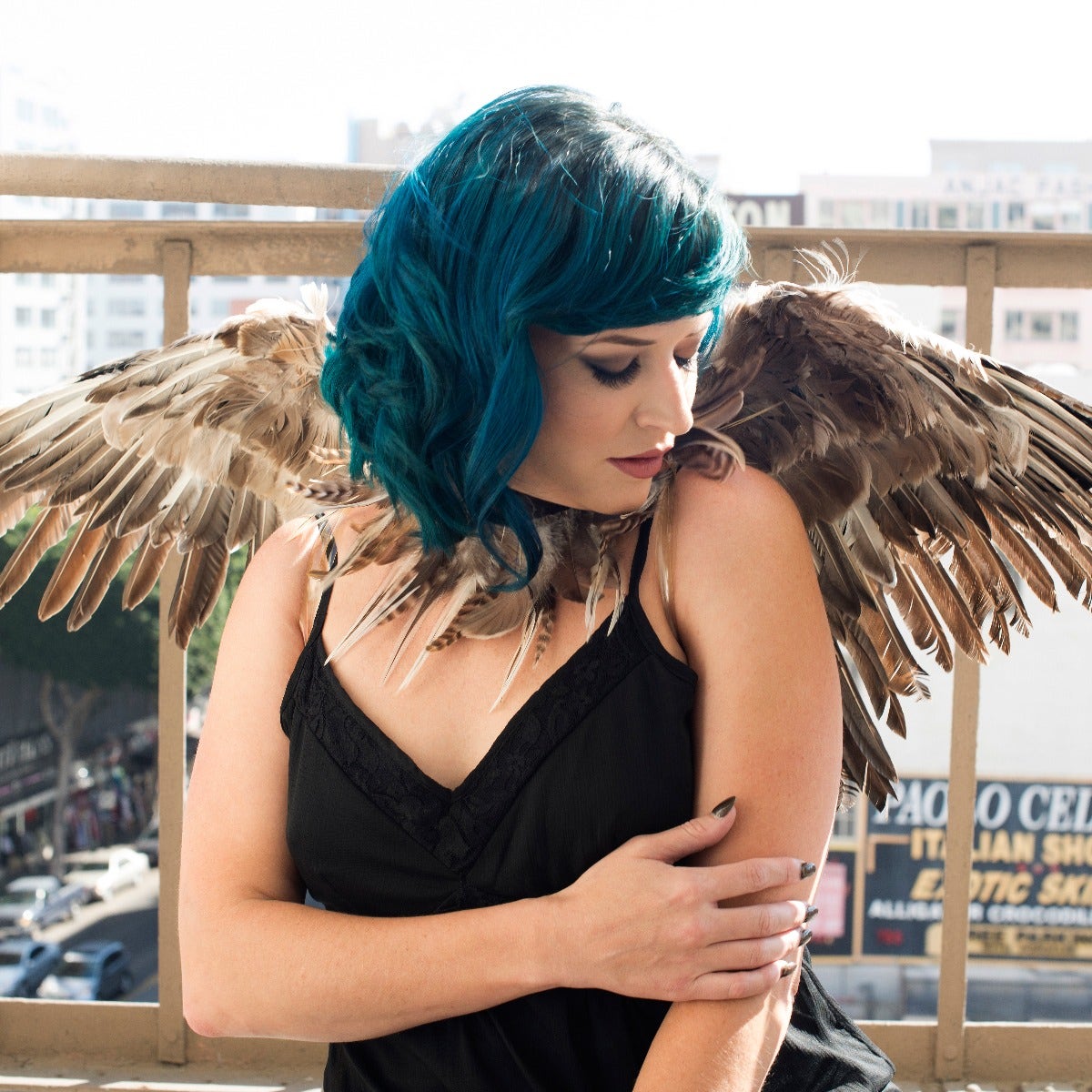 ZUCKER™ Feather Choker - Natural - Feathers