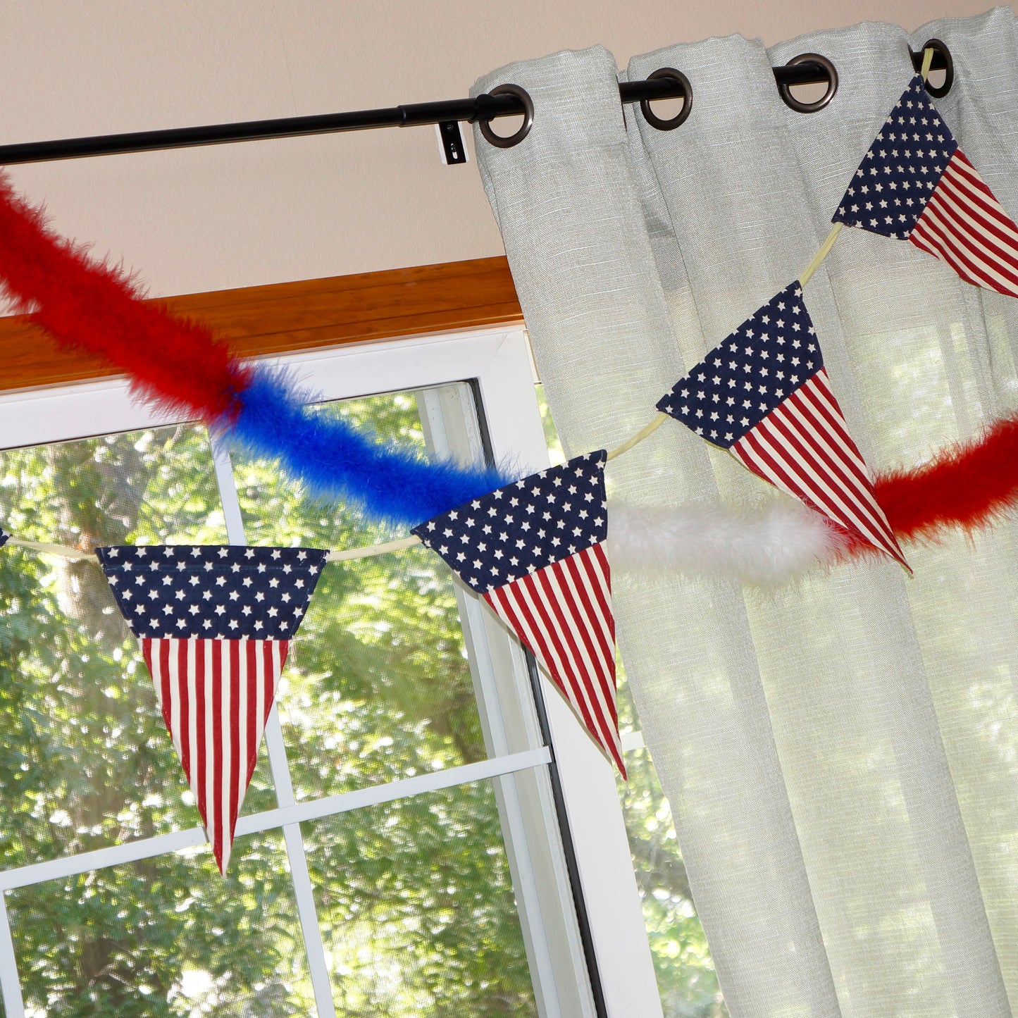 USA Marabou Sectional Feather Boa - Mediumweight