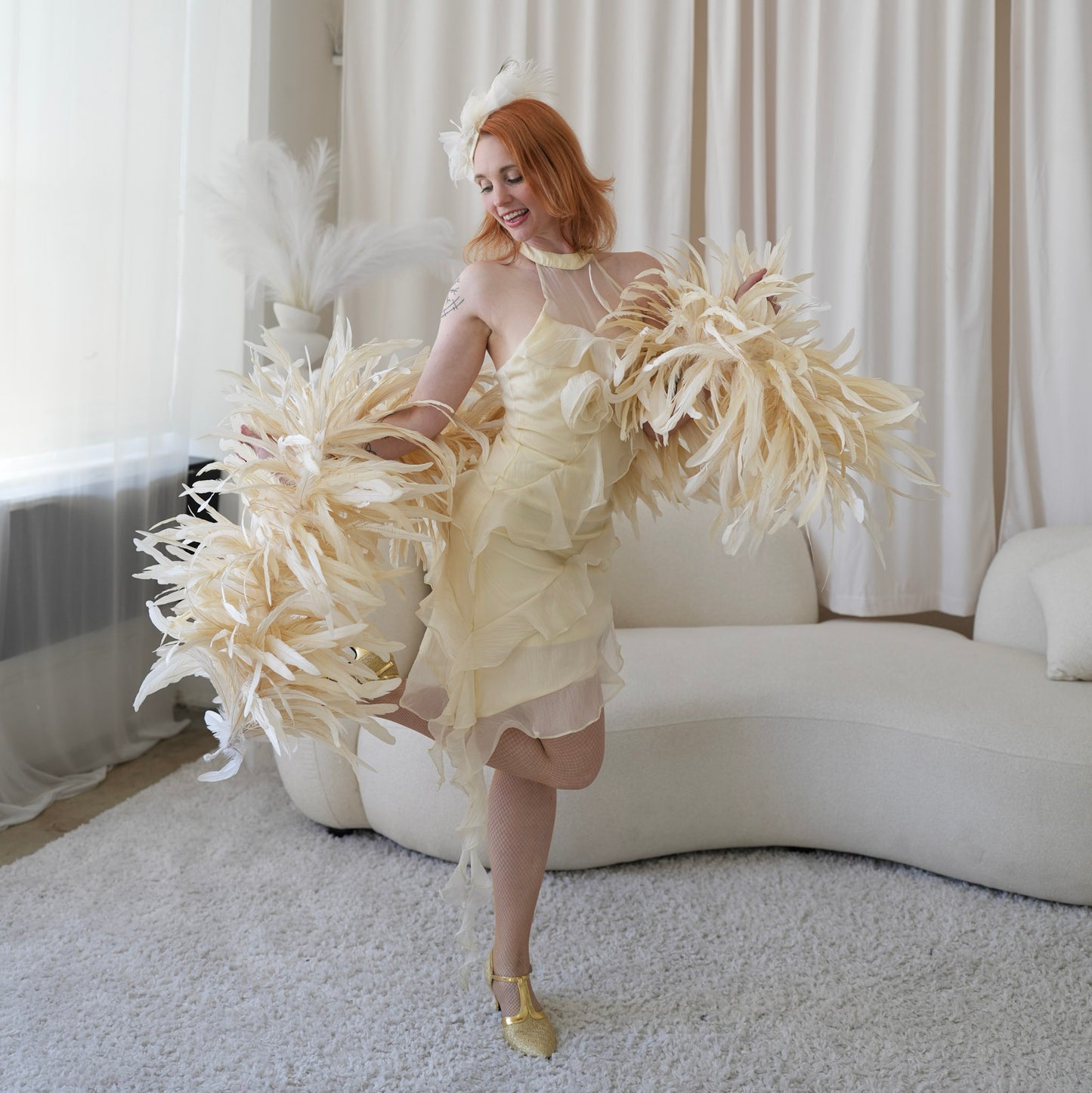 Deluxe Rooster Coque Feather Boa - Beige