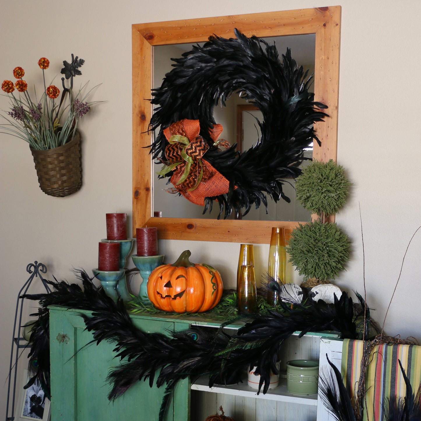 Black Schlappen Feather Wreath