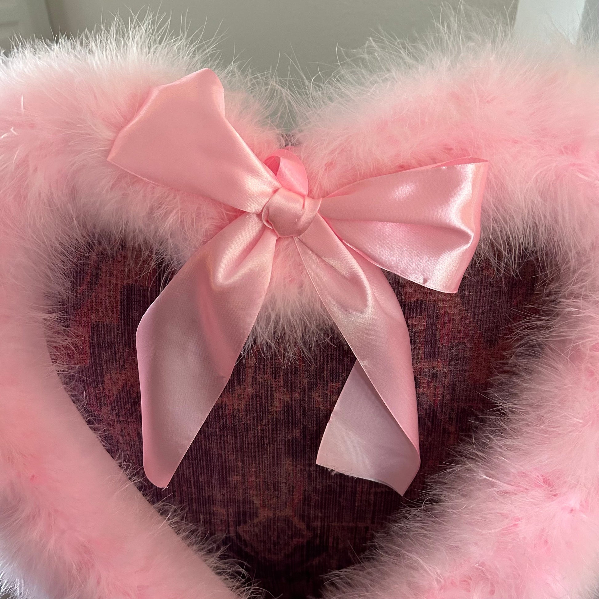 Decorative Candy Pink Heart Shaped Feather Wreath and Wall Art - Feathers