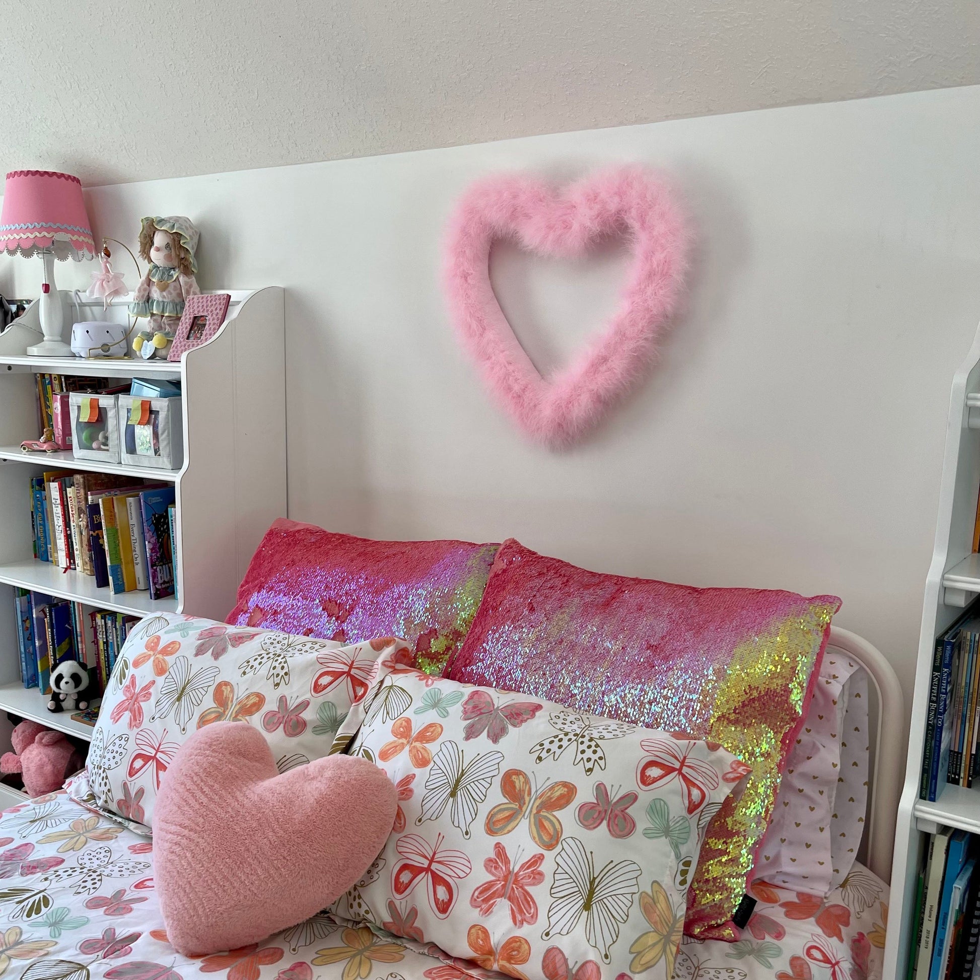 Decorative Candy Pink Heart Shaped Feather Wreath and Wall Art - Feathers