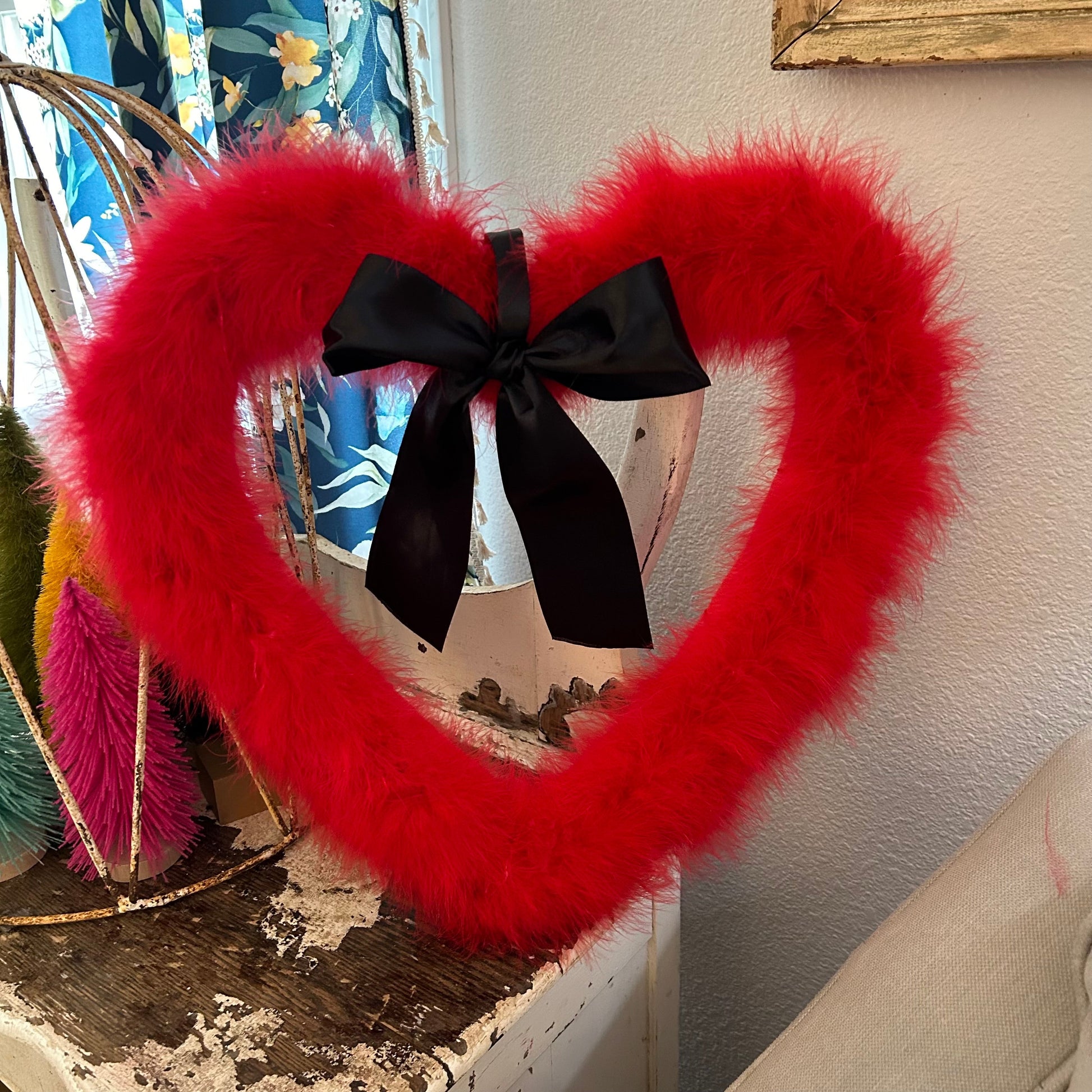 Decorative Red Heart Shaped Feather Wreath Wall Art - Feathers