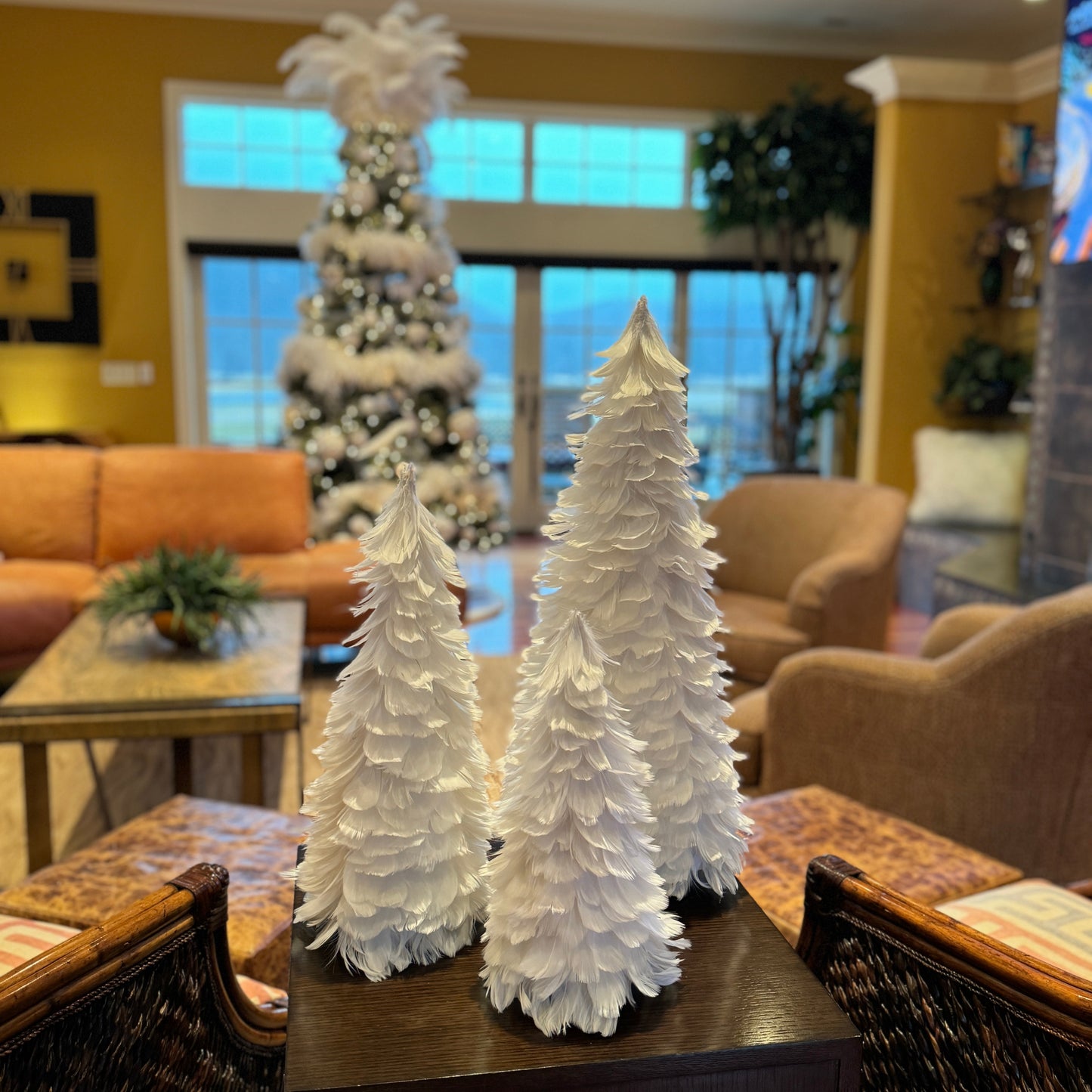 Goose Coquille Feather Tree 12’’ - White - Feathers