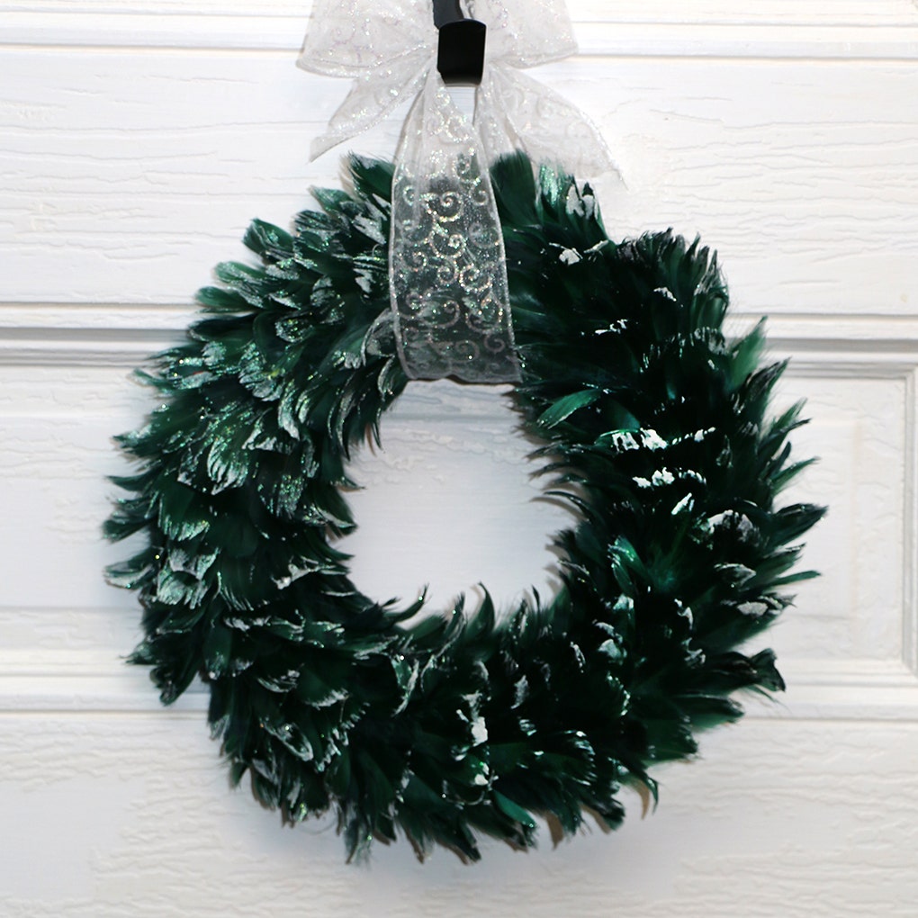 Goose Coquille Feather Wreath - Hunter Green/Opal Lurex - Feathers