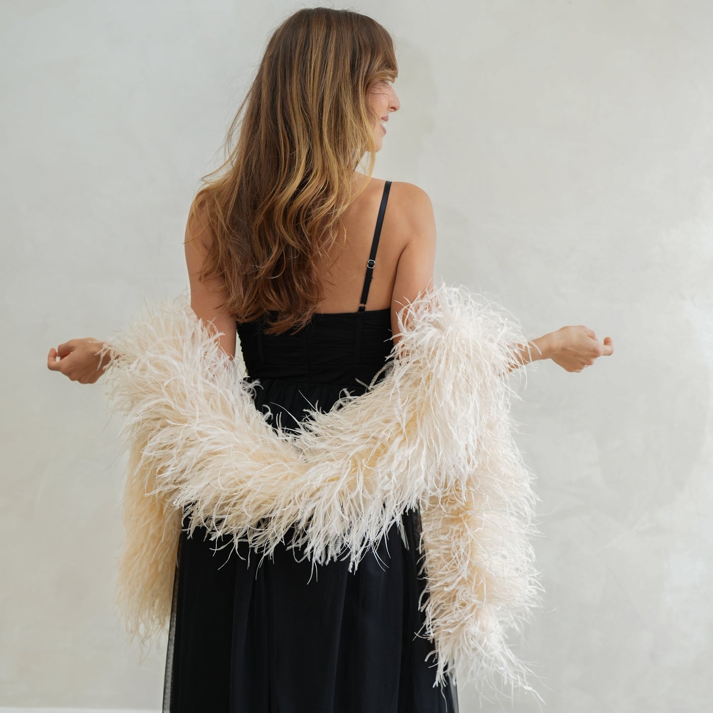 Ivory 6 Ply Ostrich Feather Boa