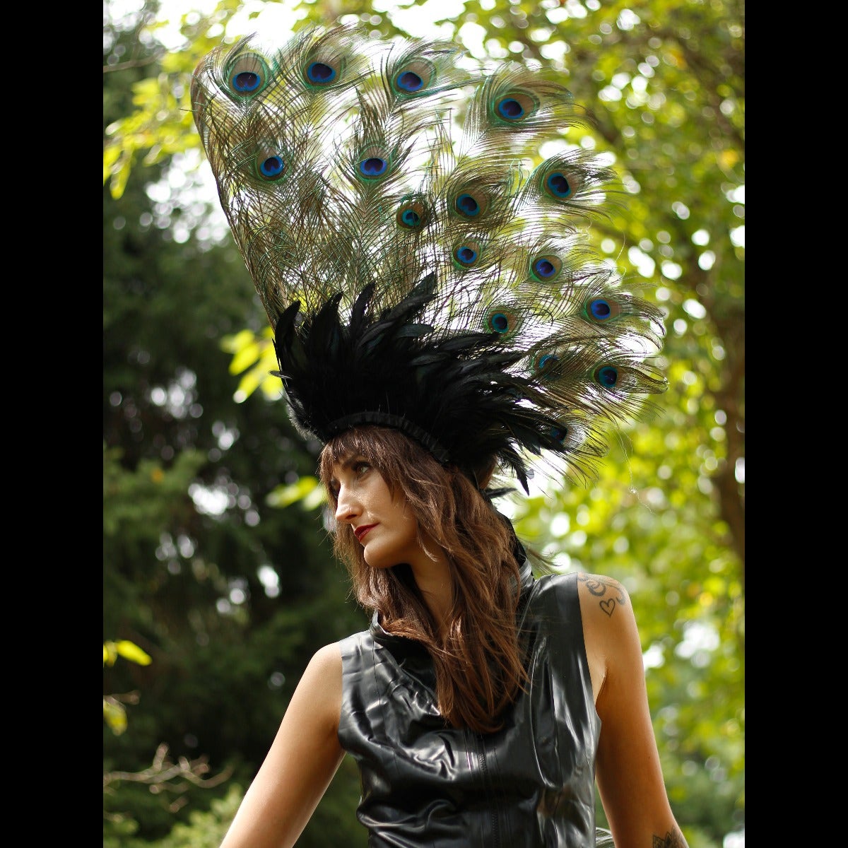 Majestic Peacock Feather Collar Headdress - Natural With Black - Feathers