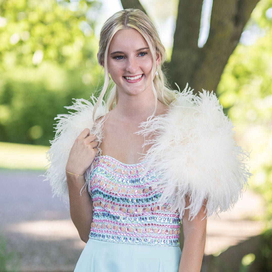 Medium Ostrich Feather Bolero Shoulder Wrap / Coat - Ivory - Feathers