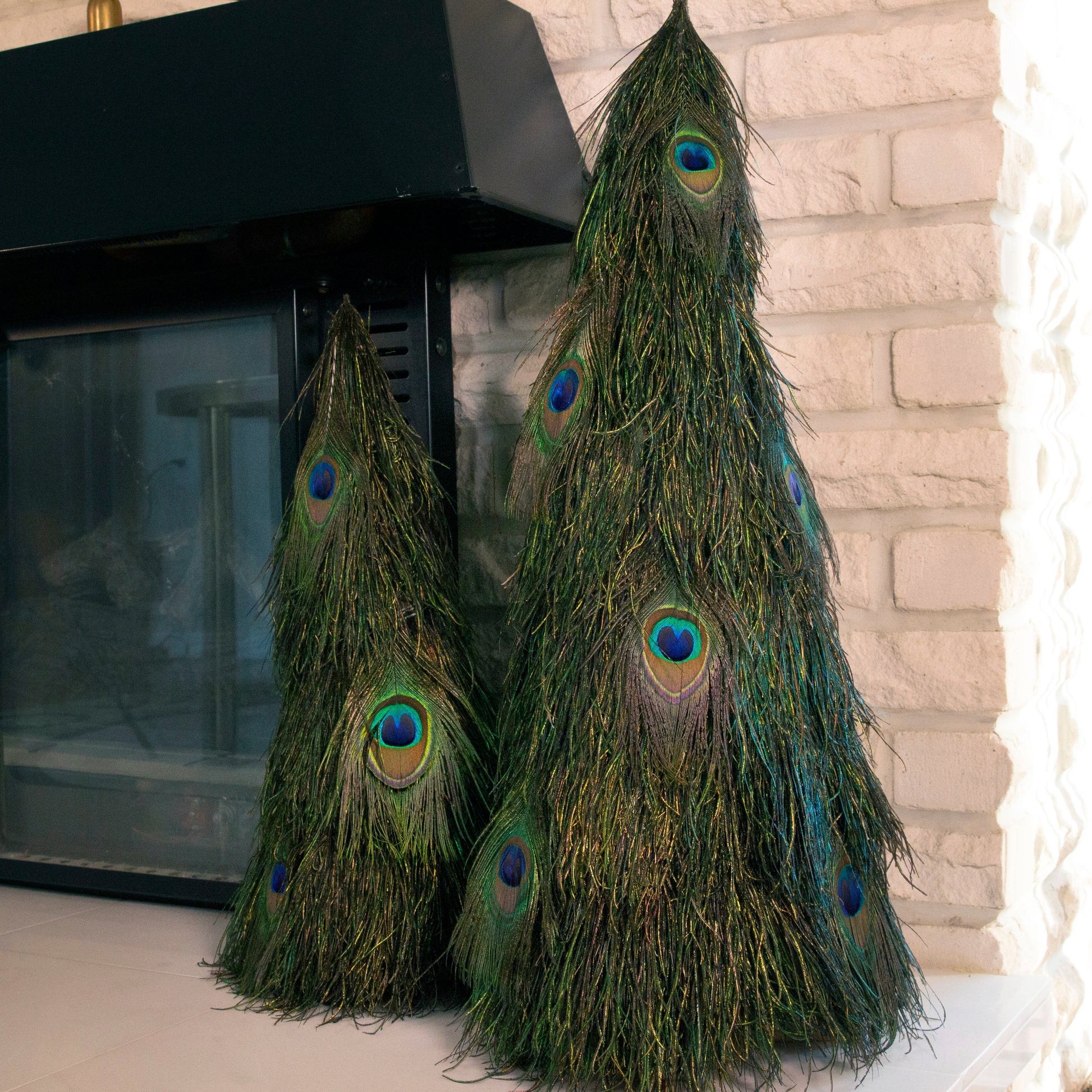 Peacock Flue 24’’ Tree w/Peacock Eyes ON WOOD Frame - Feathers