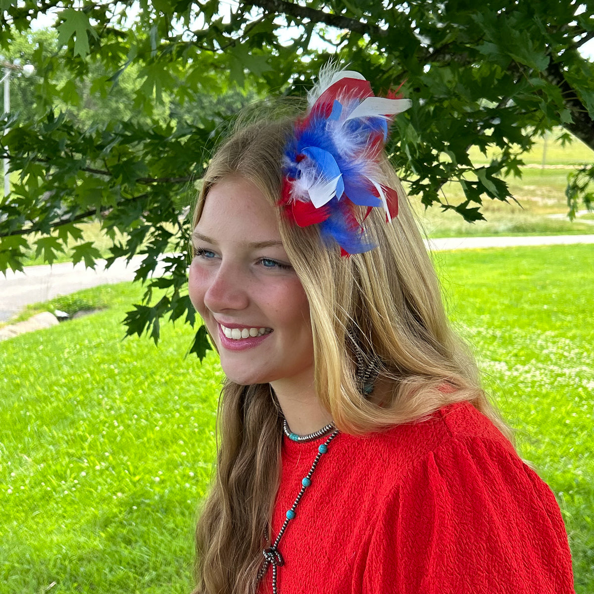 Chandelle Clip Multi 4 x 4 inch --Red/White/Royal