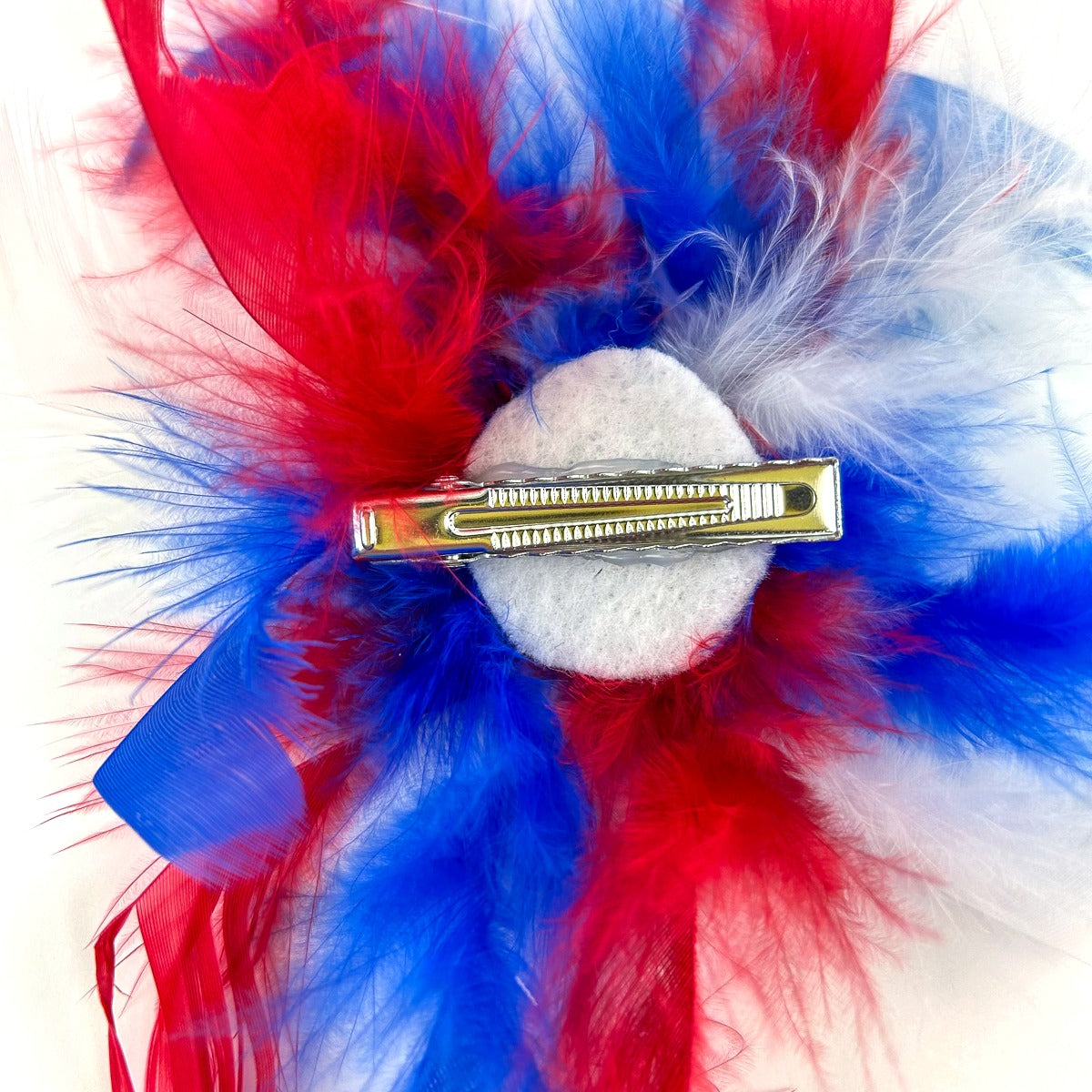 Chandelle Clip Multi 4 x 4 inch --Red/White/Royal