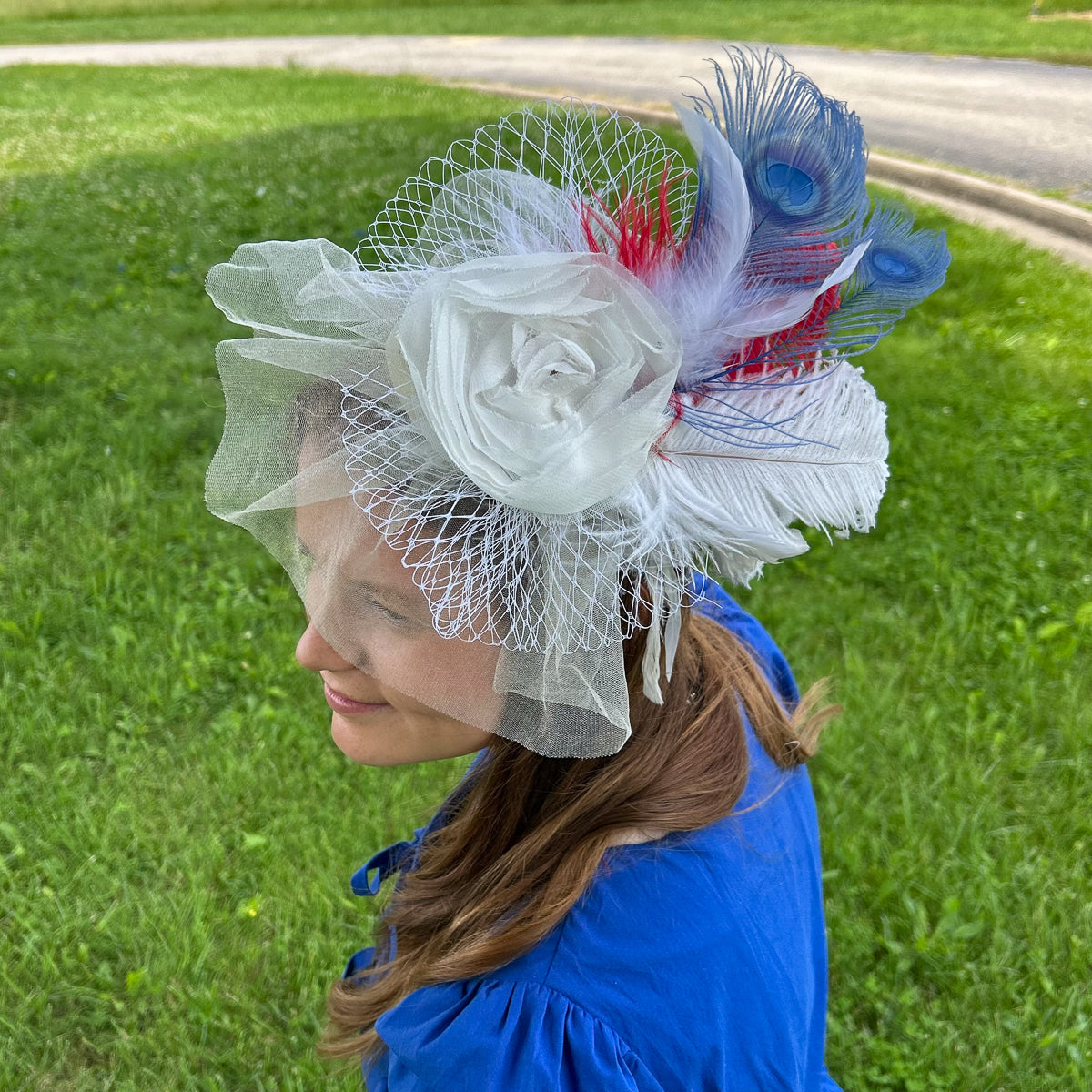 Blanca Fascinator Ostrich/Rooster Schlappe/Peacock --Red/White/Royal