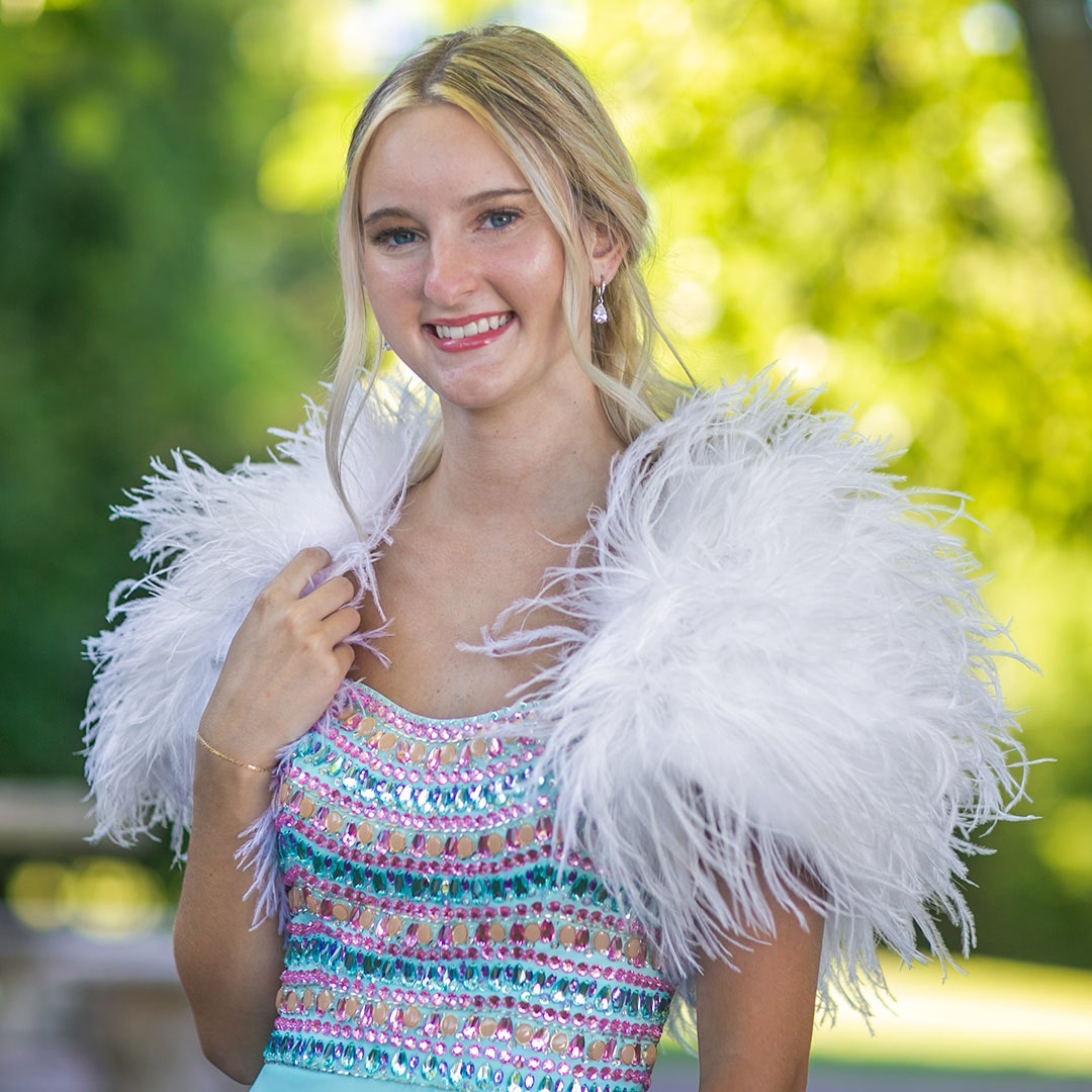 Small Ostrich Bolero - Feather Shoulder Wrap - White - Feathers