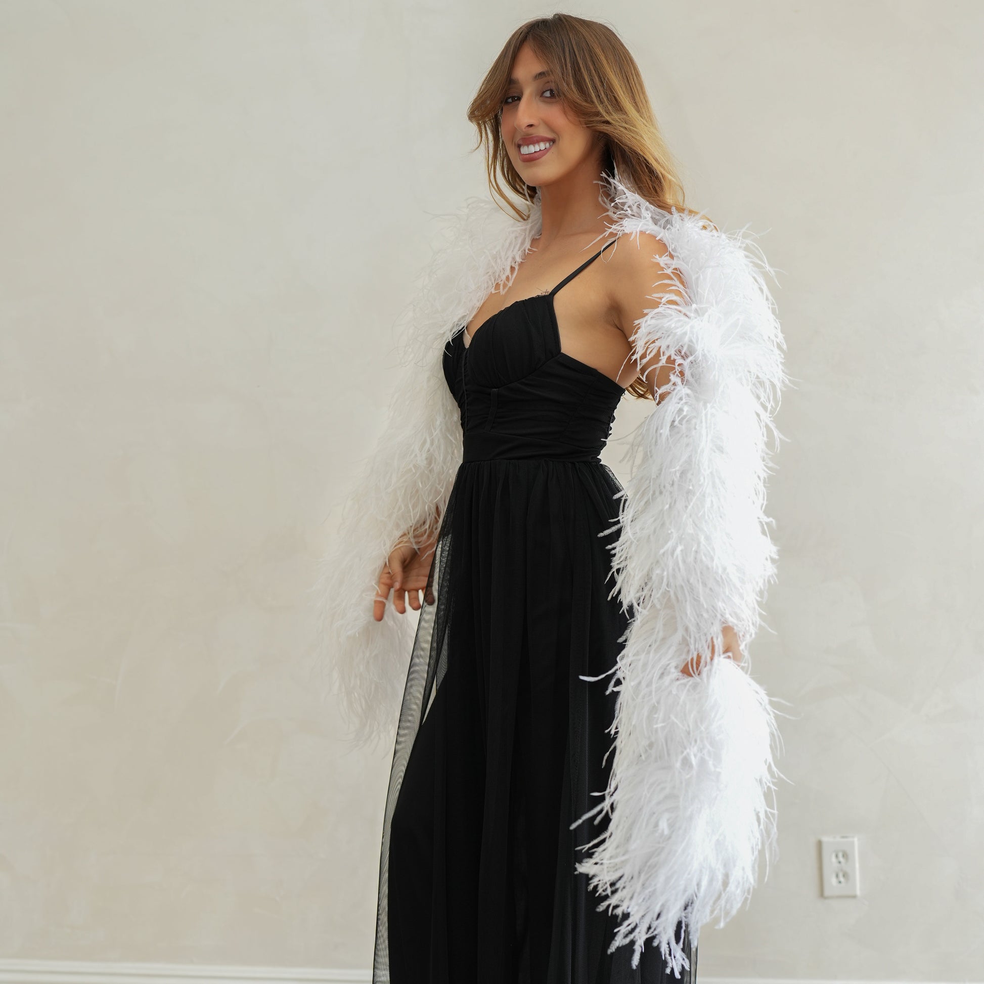 White 6 Ply Ostrich Feather Boa