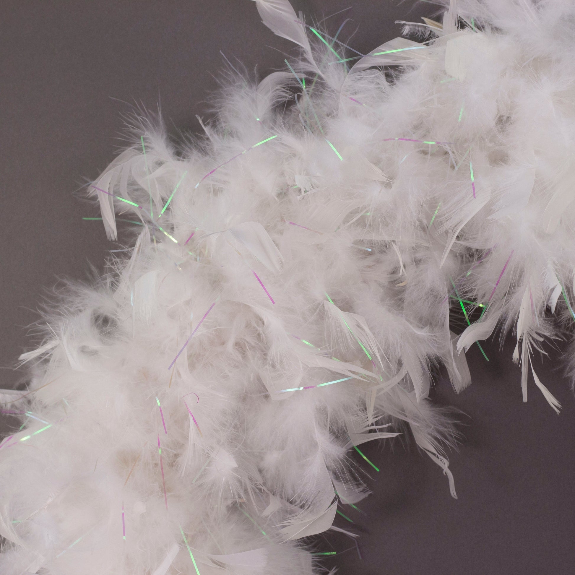 White Feather Wreath with Lurex - Chandelle Wreath