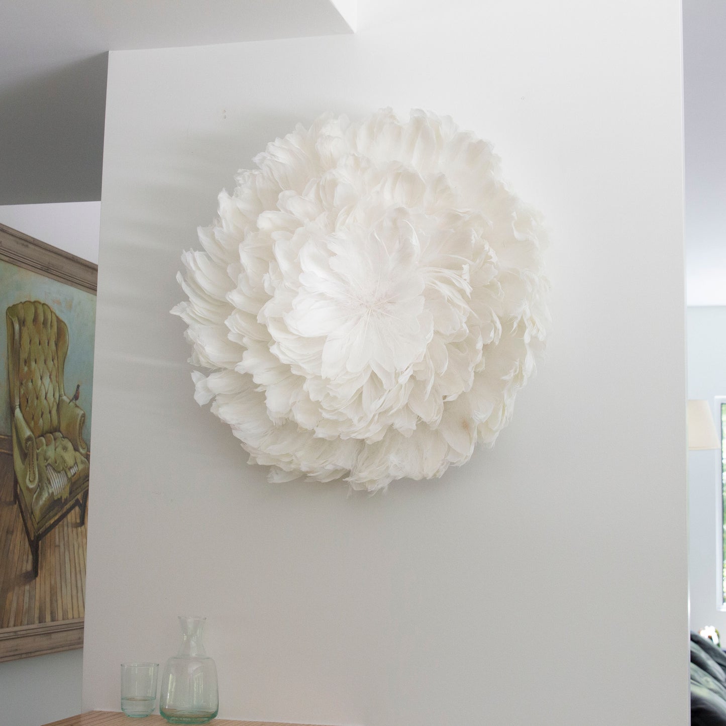 Juju Hat Nagoire Feather Wall Art 16 inch Wood Base   24-26 inch DIA --White