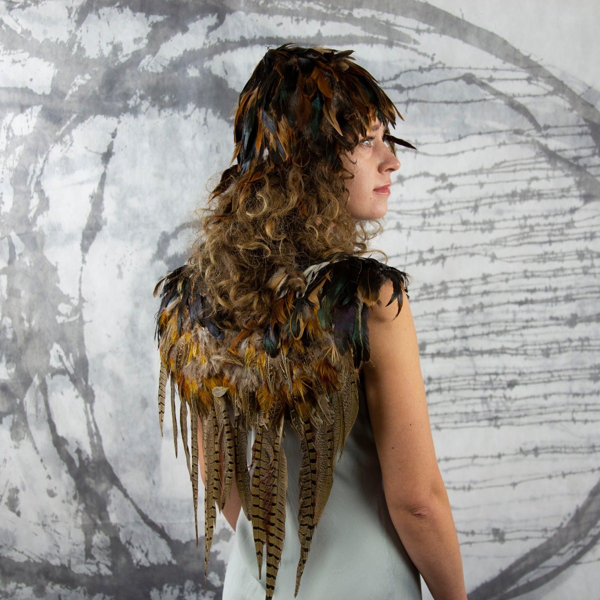 Natural Half Bronze Rooster Schlappen Feather Wig